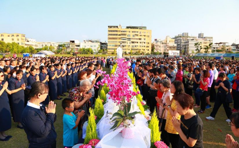 張錦昆參加慈濟首次在圓林園舉辦浴佛活動